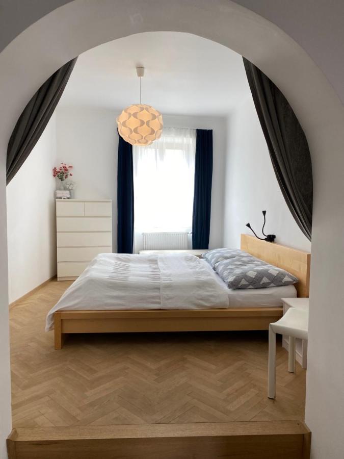 Gaestezimmer Weingut Hoellerer * Engabrunn